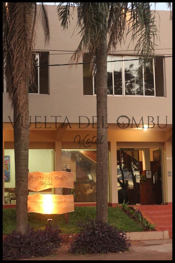 Hotel Vuelta Del Ombu Gobernador Virasoro Luaran gambar
