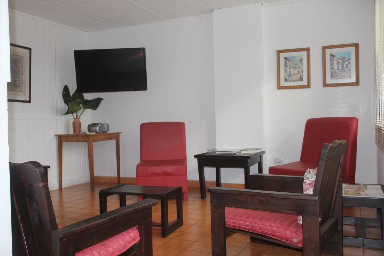 Hotel Vuelta Del Ombu Gobernador Virasoro Luaran gambar