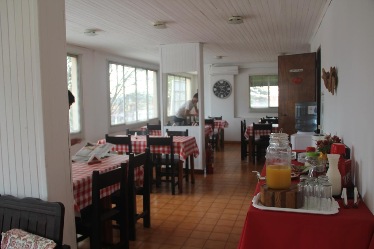 Hotel Vuelta Del Ombu Gobernador Virasoro Luaran gambar