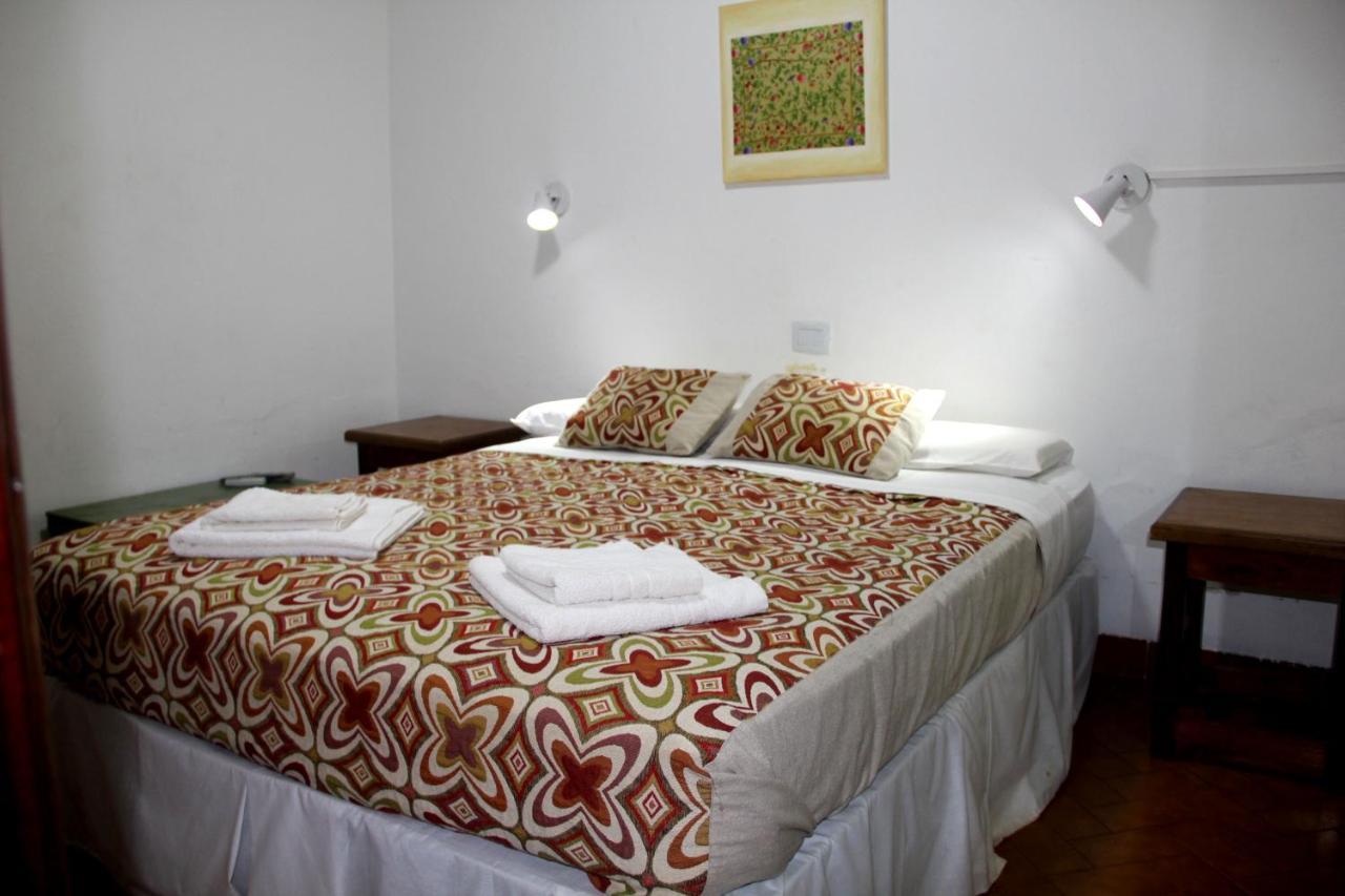 Hotel Vuelta Del Ombu Gobernador Virasoro Luaran gambar